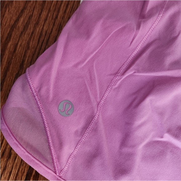 Lululemon Hotty Hot Shorts Dahlia Mauve - Picture 5 of 5